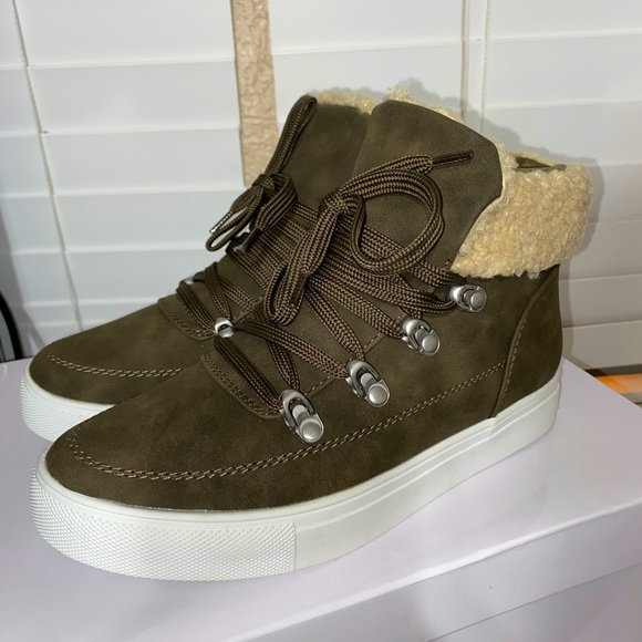 Report Shoes - Report Women’s Adair Sneaker